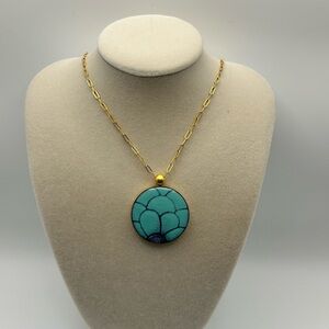 LeighElena Artisan Turquoise Tone Magnetic Pendant Necklace Oval Link Gold-tone